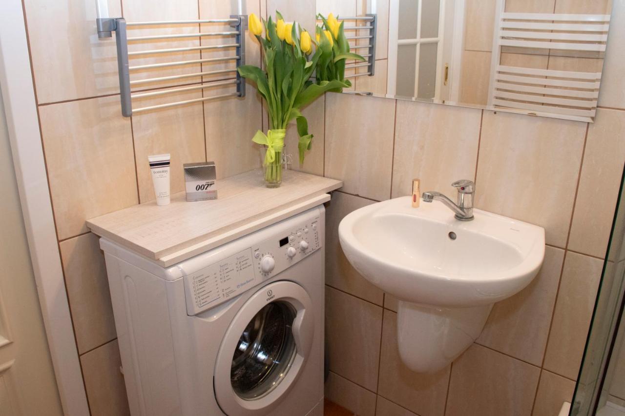 Apartament z balkonem i parkingiem Apartment Rewal Bagian luar foto